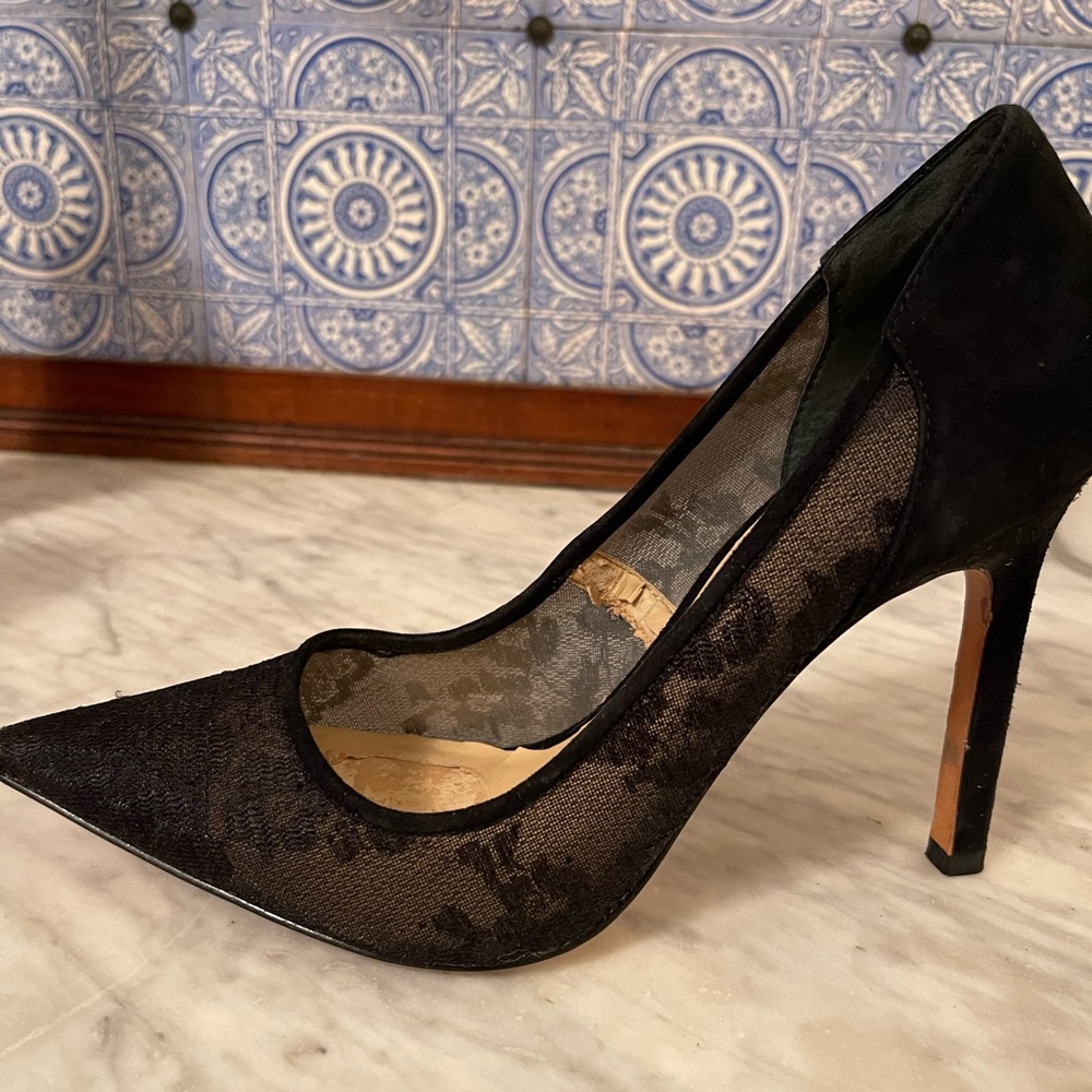 Ivanka Trump 8 1/2 USD Heel - in good shape, work a half dozen times